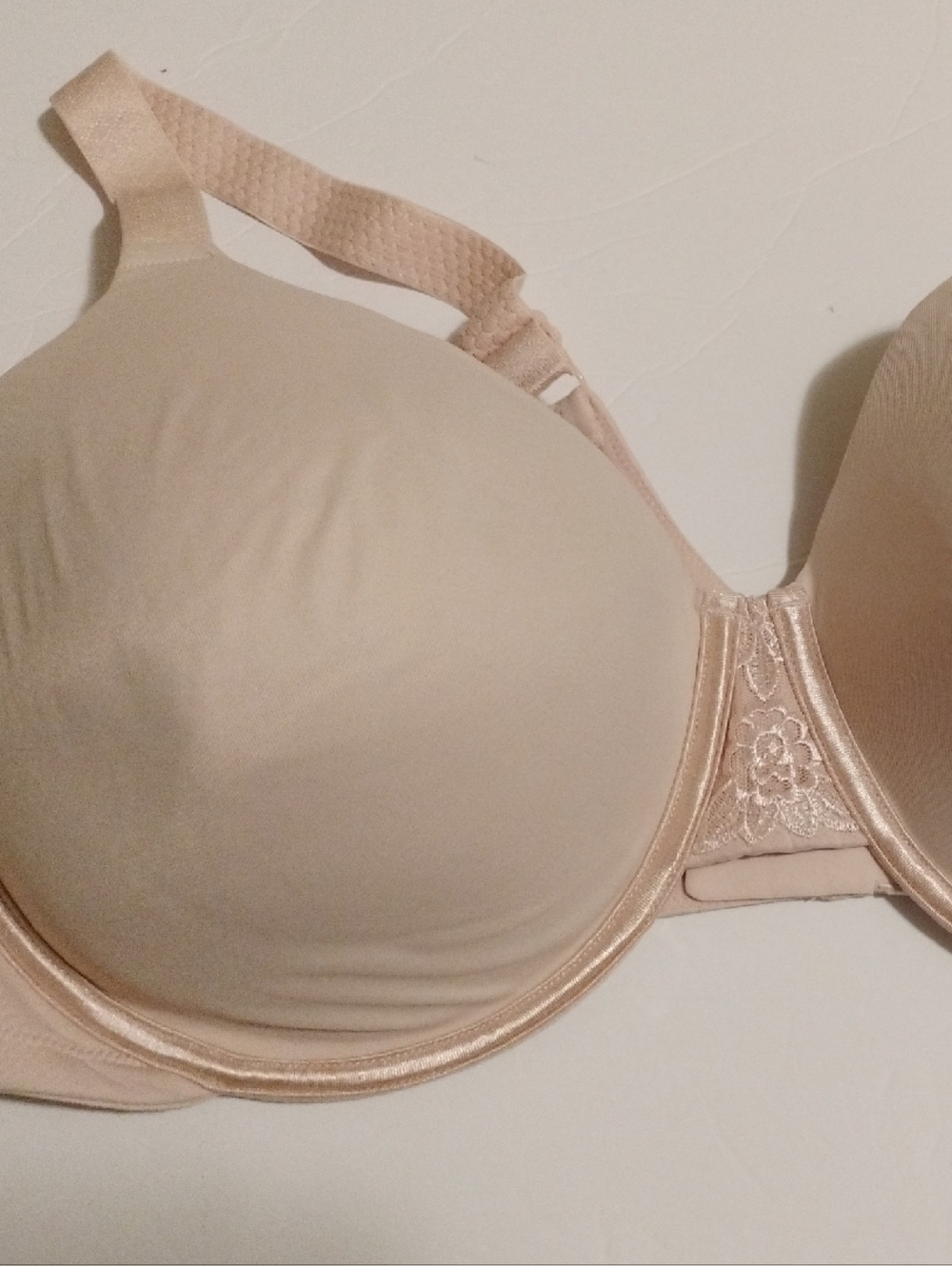 ✨ Vanity Fair Everyday Luxury Smoothing Bra | Premium Fit & Lift 44DD